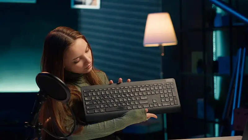 Best Quiet Wireless Keyboard Features to Look for for Work and Home Use