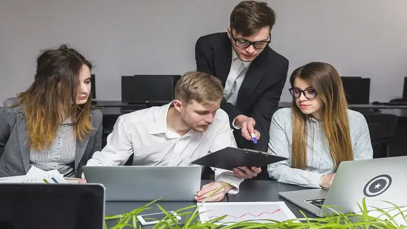 7 Essential Features of a Workforce Development Platform